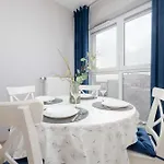 Apartament Cozy For 8 People With Air Conditioning And 2 Parking Spaces By Renters