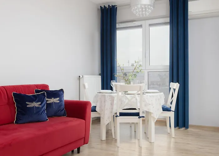 Cozy For 8 People With Air Conditioning And 2 Parking Spaces By Renters Warszawa